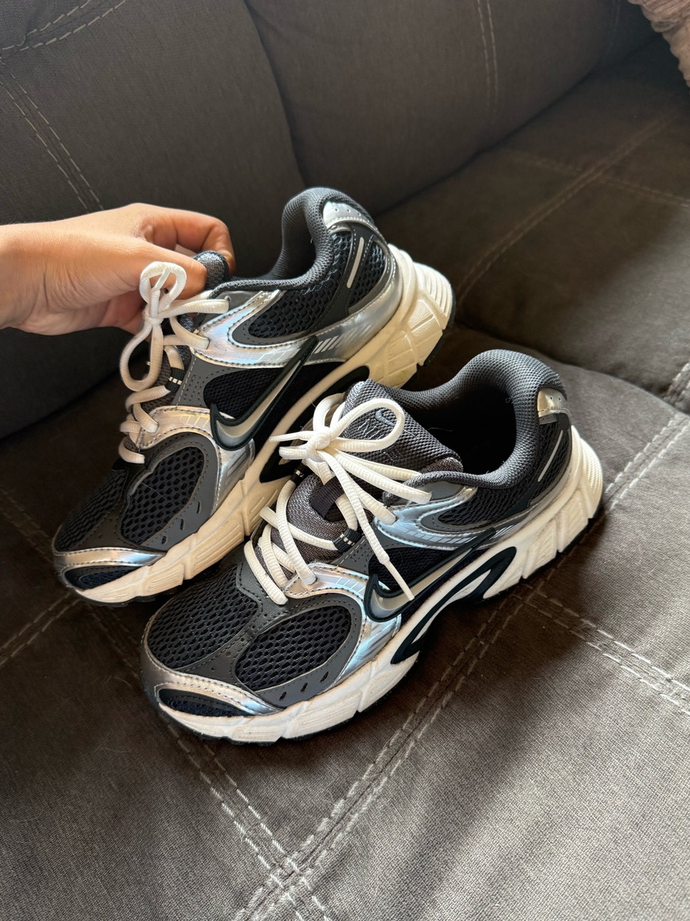 Nike V5 RNR sneakers